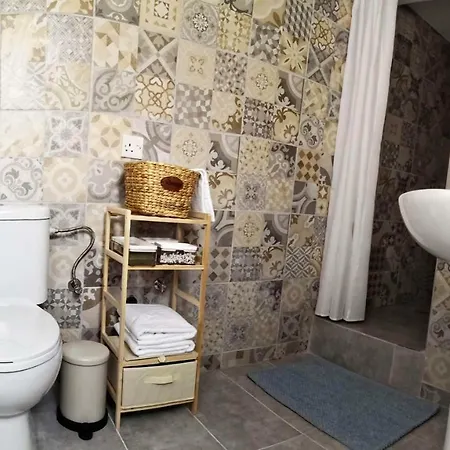 Cozy Getaway In Nicosie